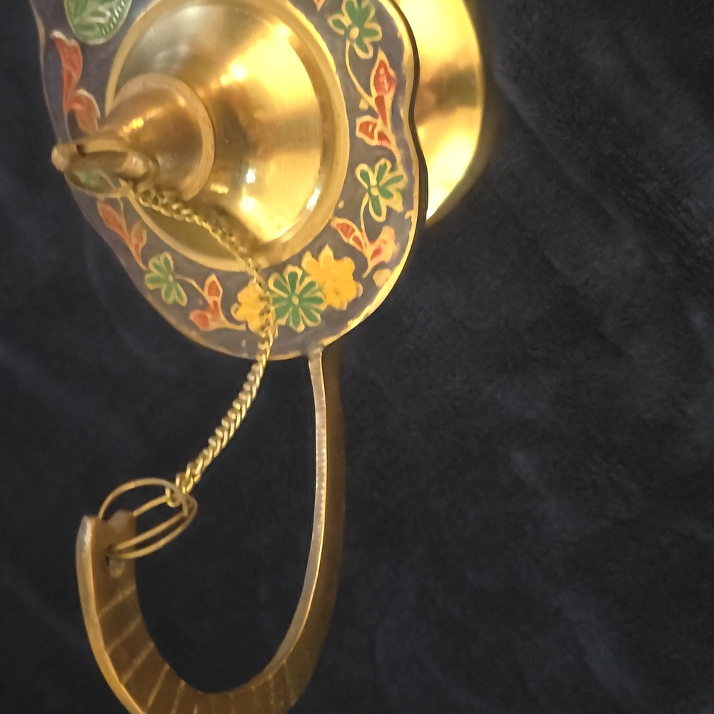 Vintage Lacquered Brass Lovely And Beautiful Genie Type Lamp - Picture 3 of 10